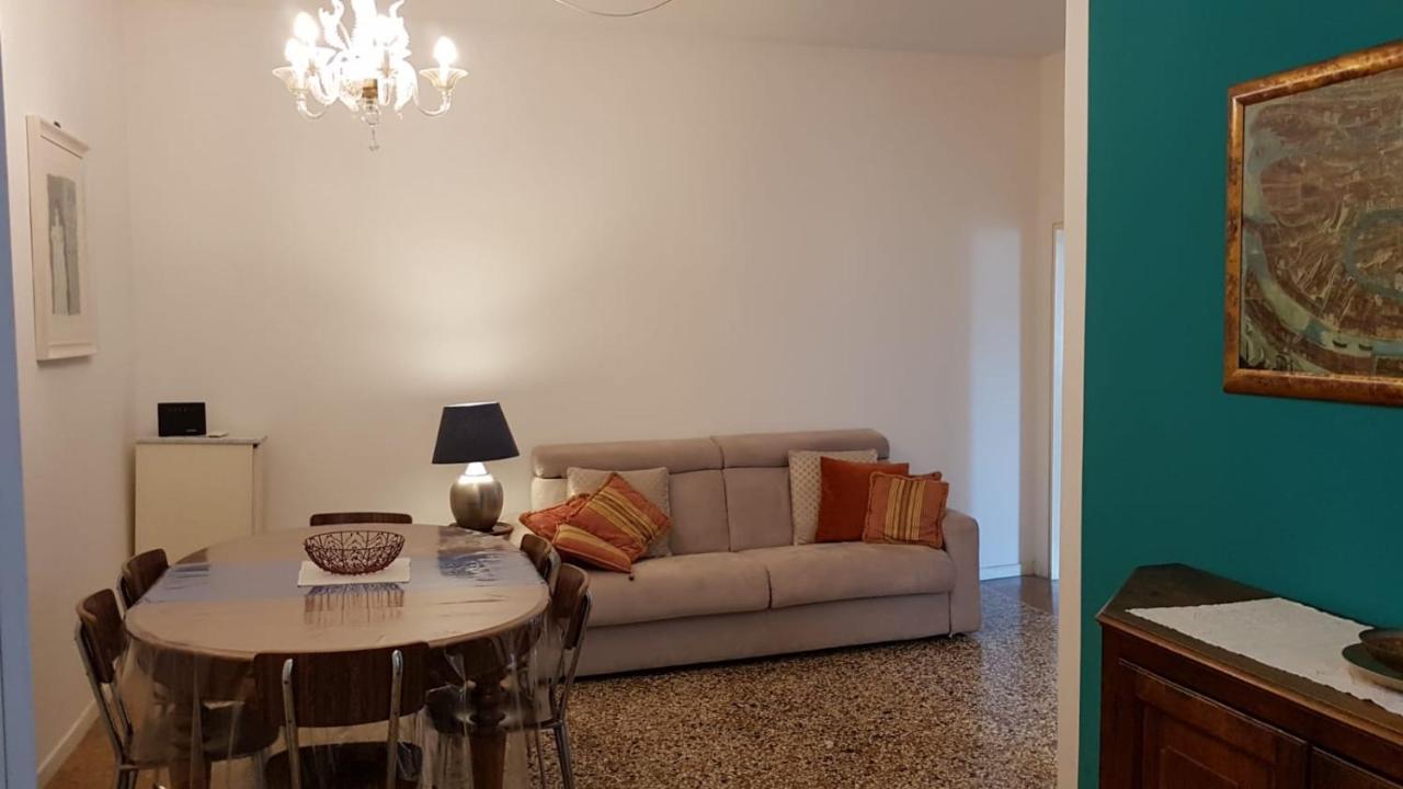Residenza Emilia Apartment Венеция Екстериор снимка