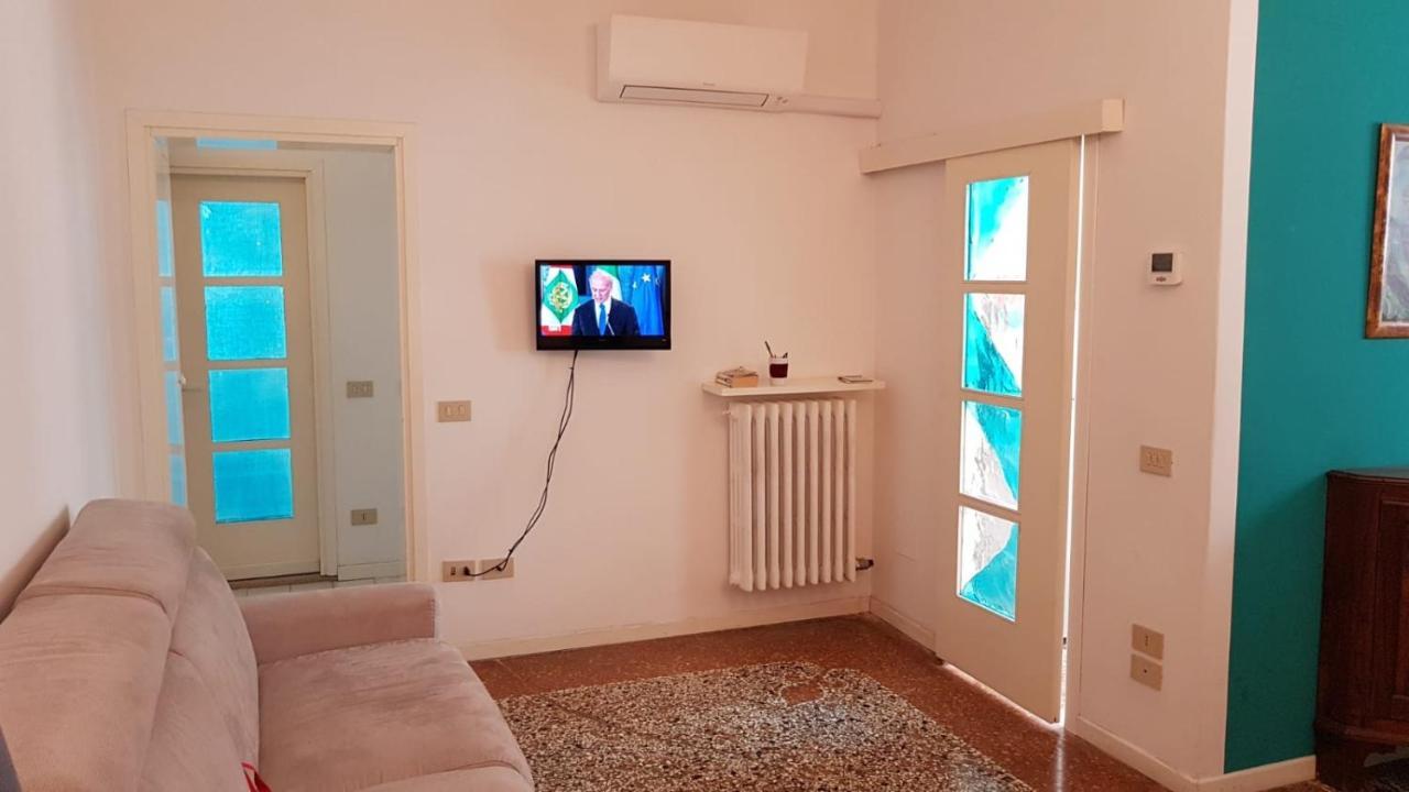 Residenza Emilia Apartment Венеция Екстериор снимка